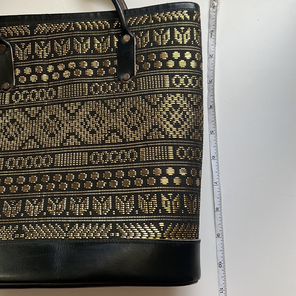 Vintage metallic gold and black leather purse - Picture 5 of 7